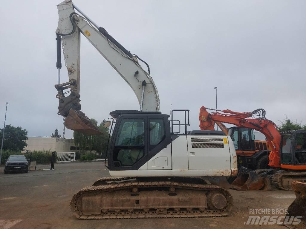 CASE CX 210 D Εκσκαφείς με ερπύστριες