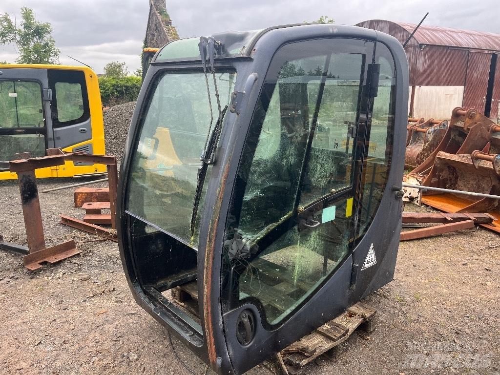 JCB JS220 Cabin / Cab Εκσκαφείς με ερπύστριες