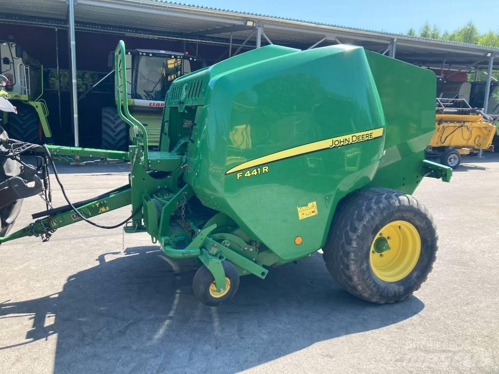 John Deere F441R Πρέσες κυλινδρικών δεμάτων
