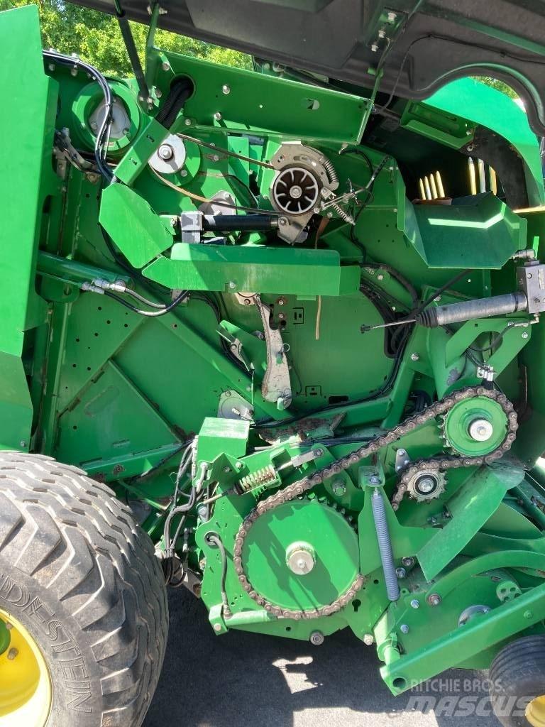 John Deere F441R Πρέσες κυλινδρικών δεμάτων