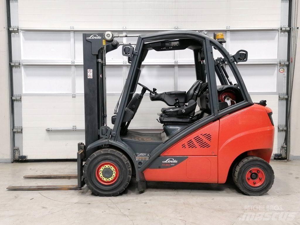 Linde H30T-02 Περονοφόρα ανυψωτικά κλαρκ με φυσικό αέριο LPG