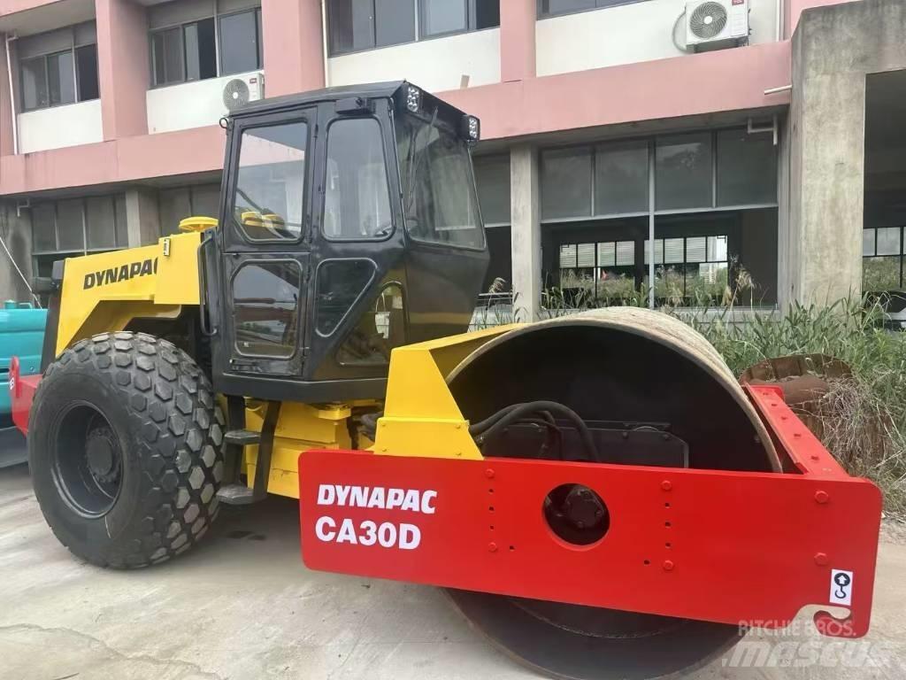 Dynapac CA 30 D Οδοστρωτήρες μονού κυλίνδρου