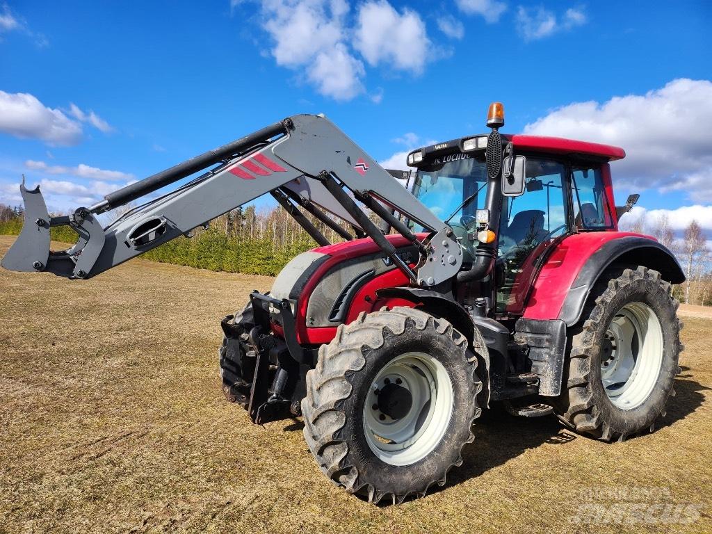 Valtra N122 Versu Τρακτέρ