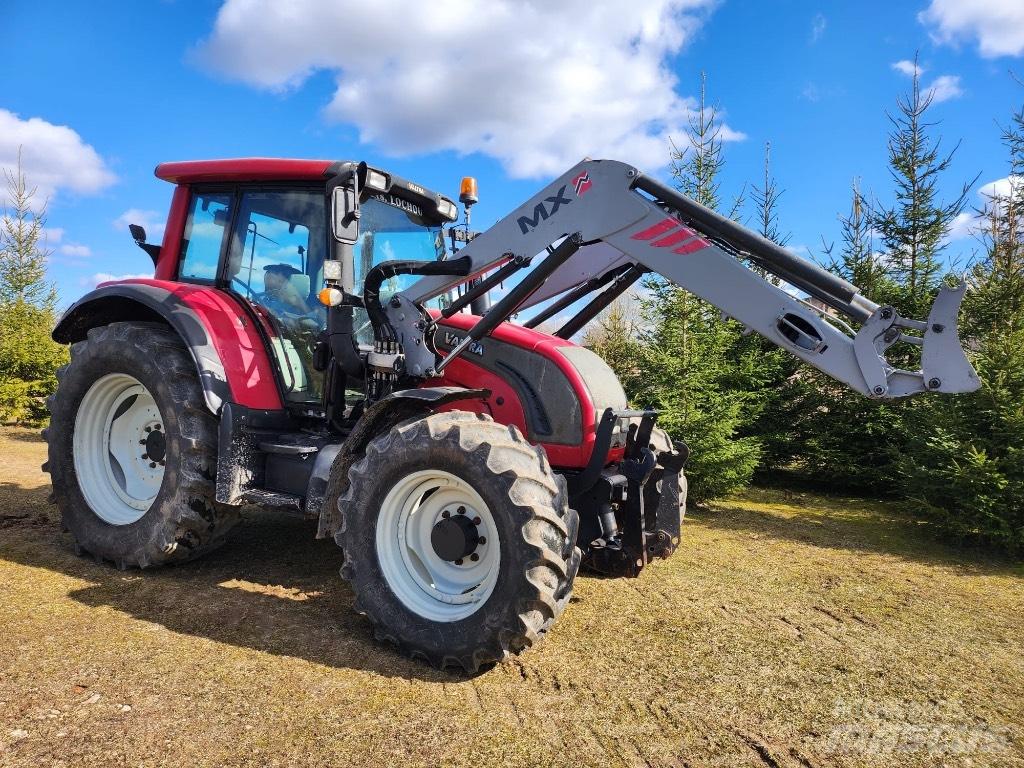 Valtra N122 Versu Τρακτέρ