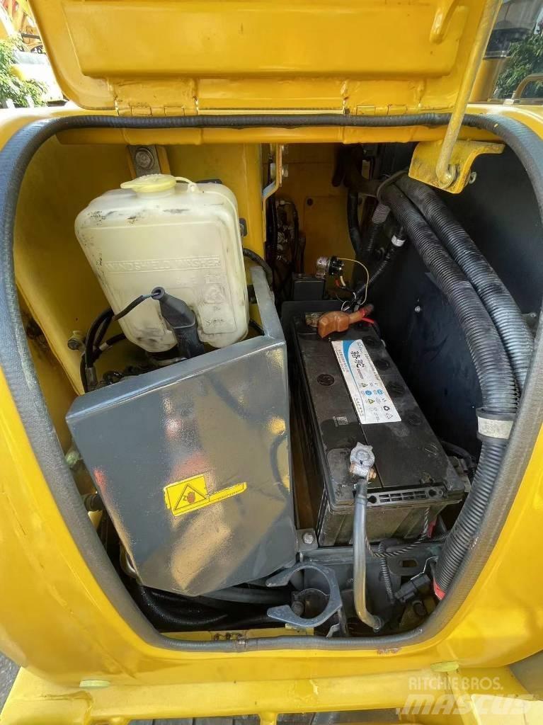 Komatsu PC 70-8 Εκσκαφάκι (διαβολάκι) < 7t