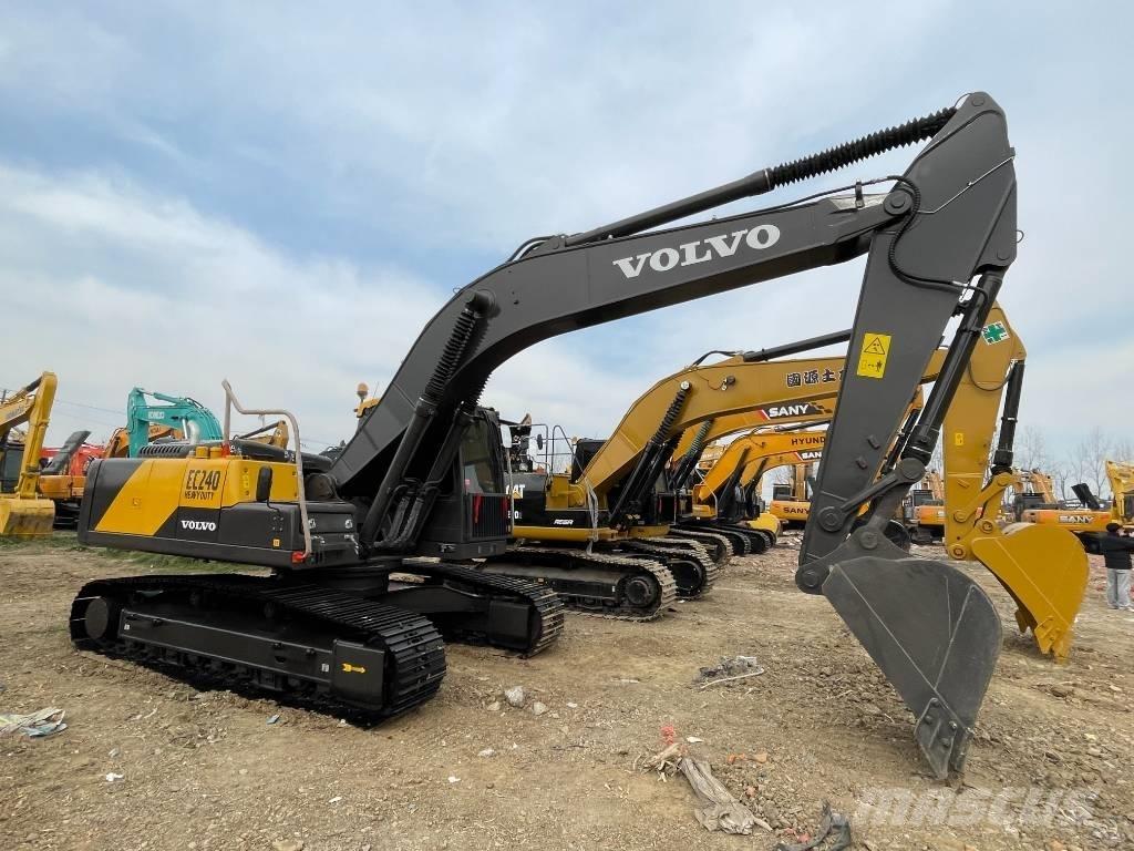 Volvo EC 240 Εκσκαφείς με ερπύστριες
