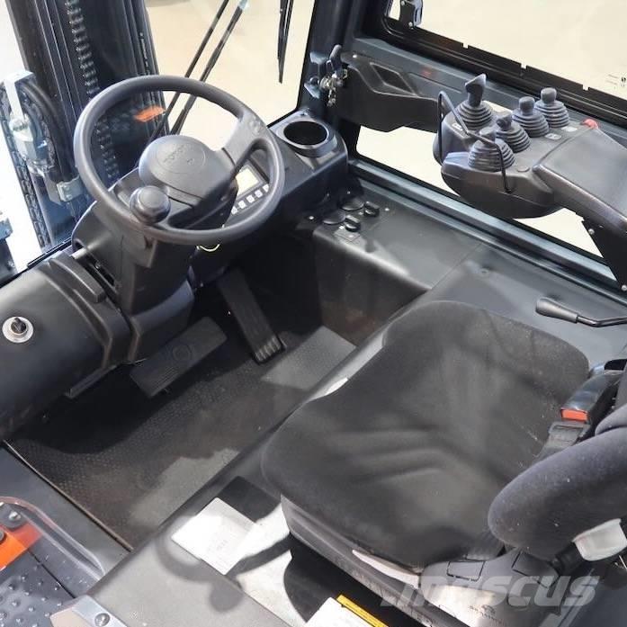 Toyota 8FBMT30 Ηλεκτρικά περονοφόρα ανυψωτικά κλαρκ