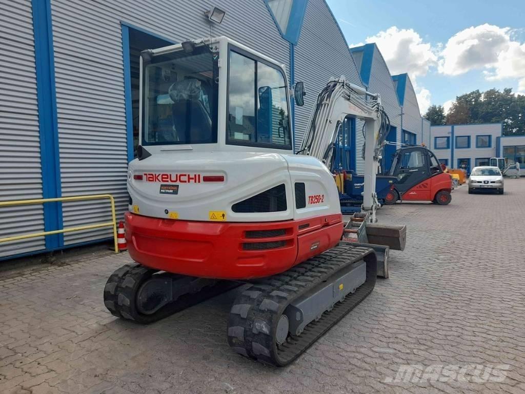 Takeuchi TB 250-2 Εκσκαφάκι (διαβολάκι) < 7t