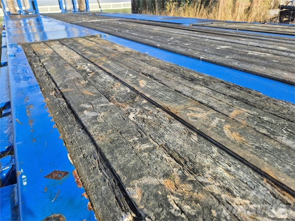 Jyki P31 Οχήματα με χαμηλό δάπεδο