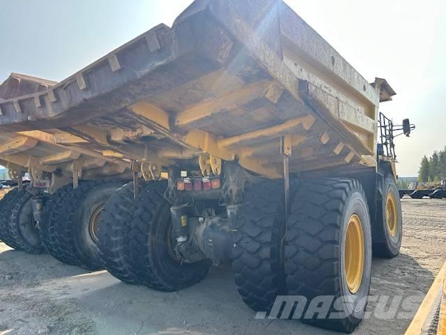 Komatsu 605-7 Άκαμπτα Dumper με ανατρεπόμενο κάδο