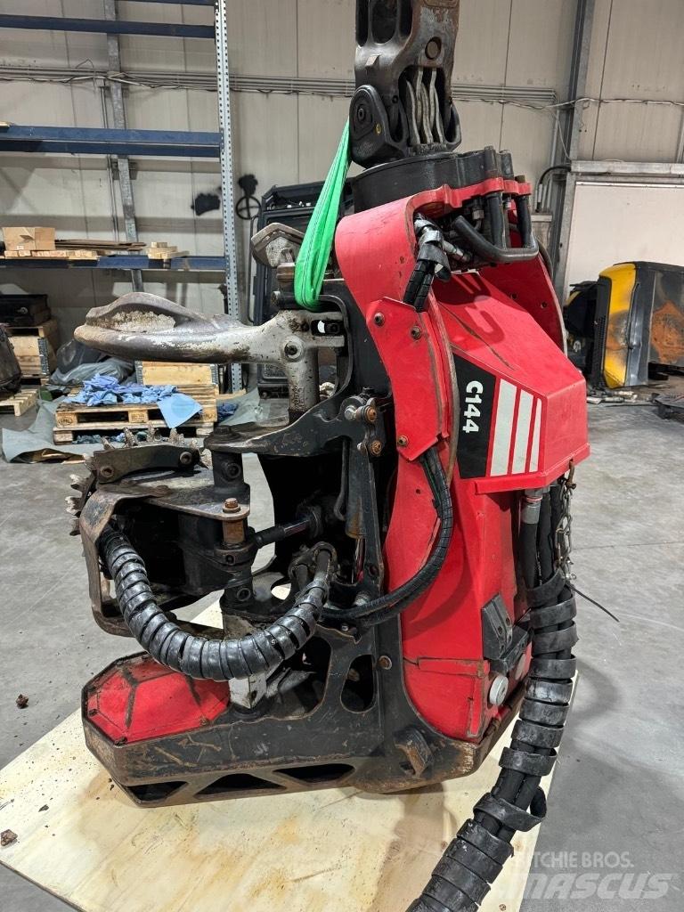 Komatsu C 144 Αποφλοιωτές ξυλείας