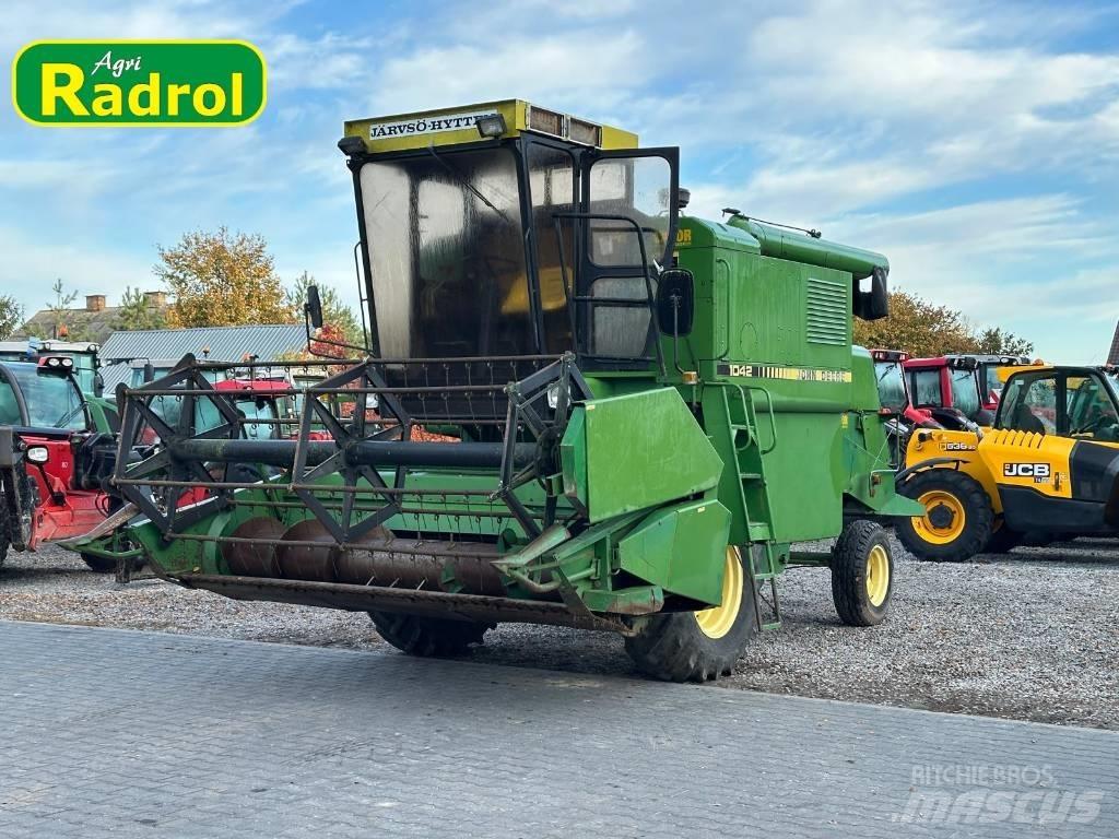 John Deere 1042 Θεριζοαλωνιστικές μηχανές
