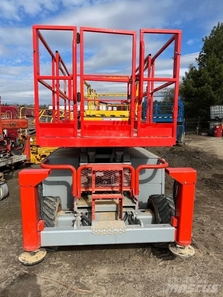 SkyJack SJ 6832 RT Ανυψωτήρες ψαλιδωτής άρθρωσης