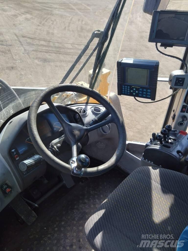 Volvo L 220 F Φορτωτές με λάστιχα (Τροχοφόροι)