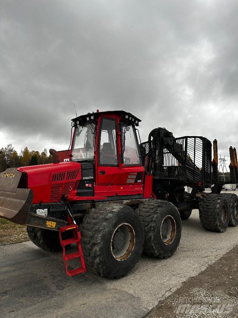 Komatsu 895 Μεταφορείς ξυλείας