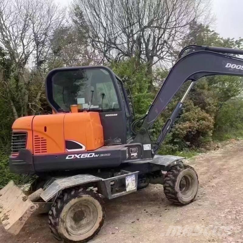Doosan DX60W Εκσκαφείς με τροχούς - λάστιχα