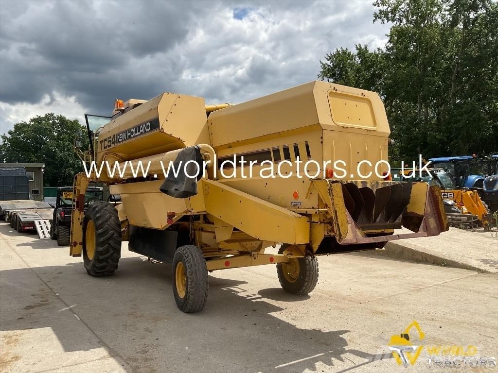 New Holland TC 54 Θεριζοαλωνιστικές μηχανές