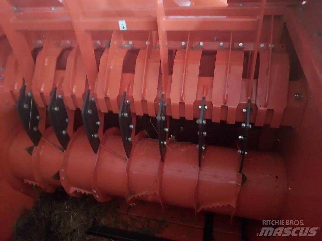 Kubota BC 1300 PRO Τεμαχιστές, κόπτες και ξετυλιχτές δεμάτων