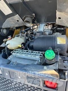 John Deere 331g Φορτωτάκια