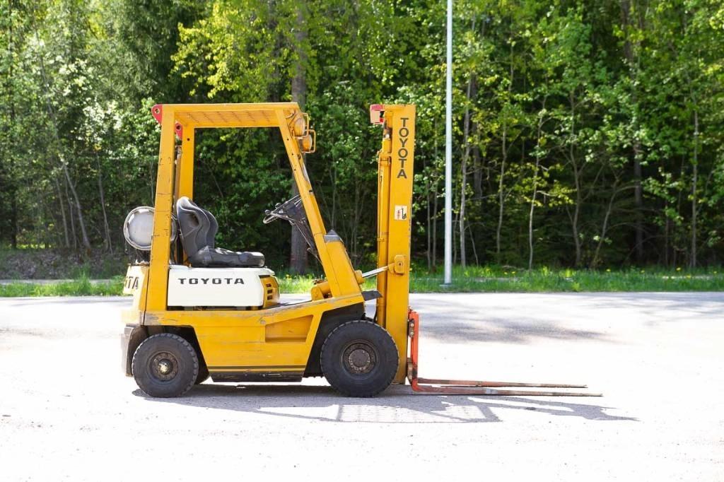 Toyota 02-4FG10 Περονοφόρα ανυψωτικά κλαρκ με φυσικό αέριο LPG