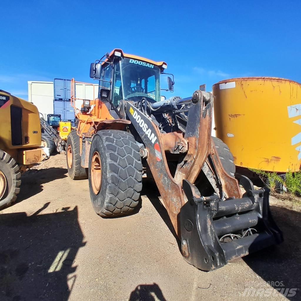 Doosan DL 300-5 Φορτωτές με λάστιχα (Τροχοφόροι)