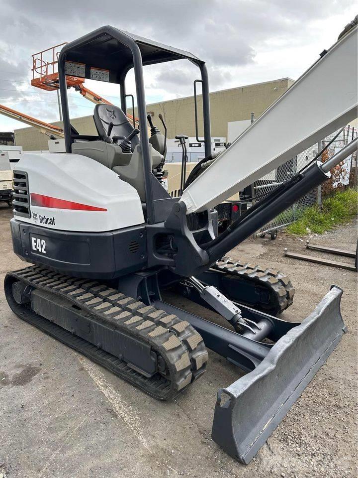 Bobcat E42 Εκσκαφάκι (διαβολάκι) < 7t
