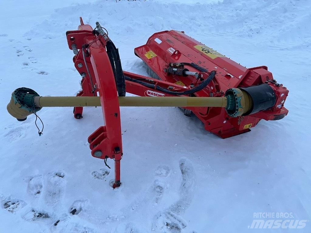 Maschio Giraffa 210 Χορτοκοπτικά και κορυφολόγοι βοσκοτόπων