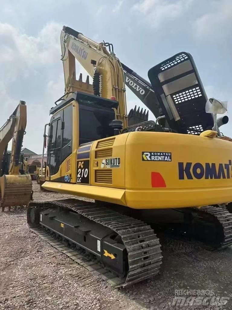 Komatsu 210-8 Εκσκαφείς με ερπύστριες