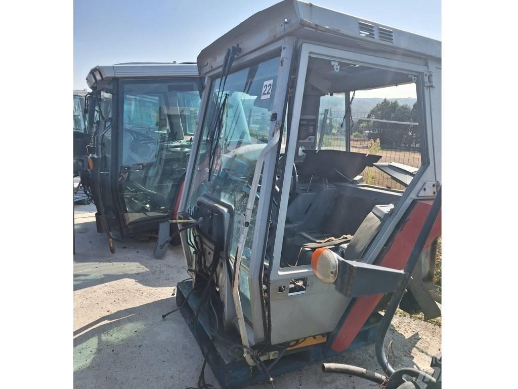 Massey Ferguson 3080 Καμπίνες και εσωτερικό