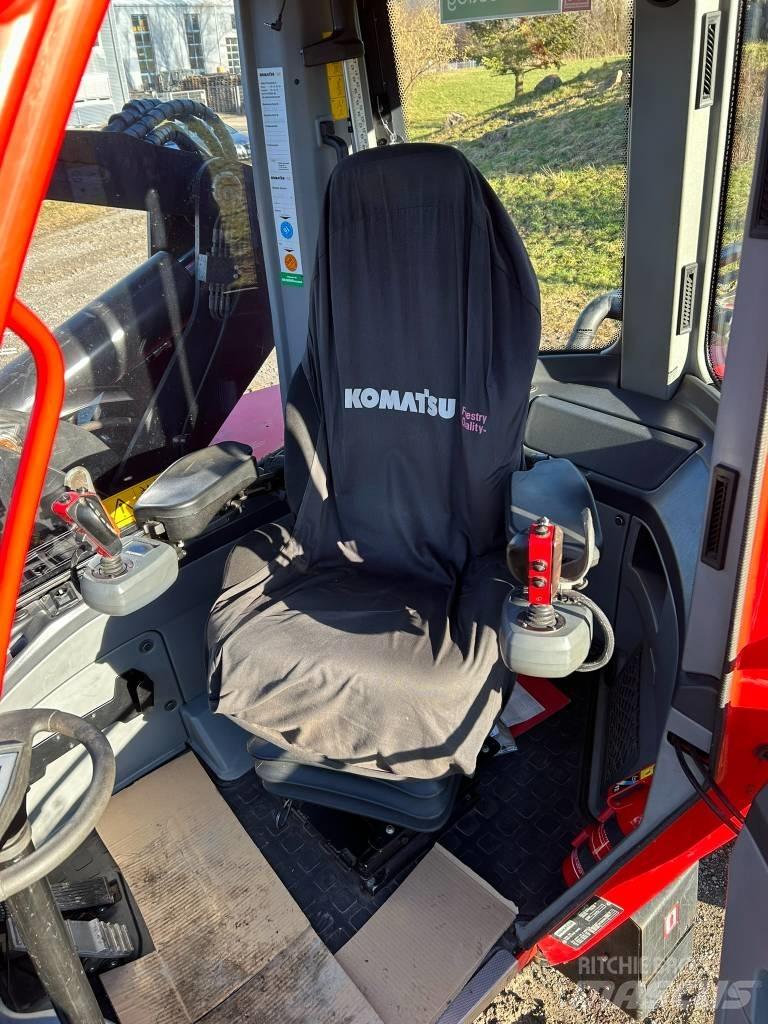 Komatsu 931 Θεριζοαλωνιστικές μηχανές