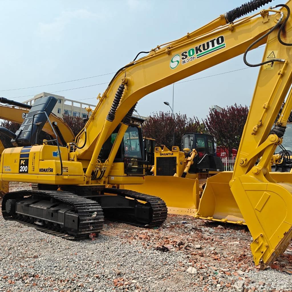 Komatsu 200-8 Εκσκαφείς με ερπύστριες