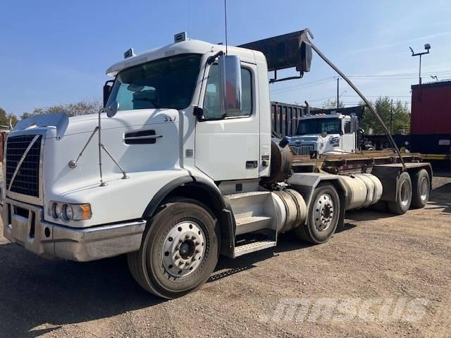 Volvo VHD Φορτηγά με γερανό & γάτζο
