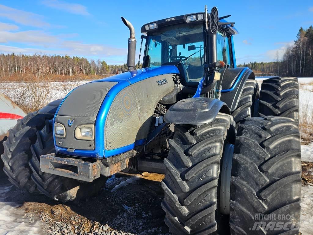 Valtra T 171 Τρακτέρ