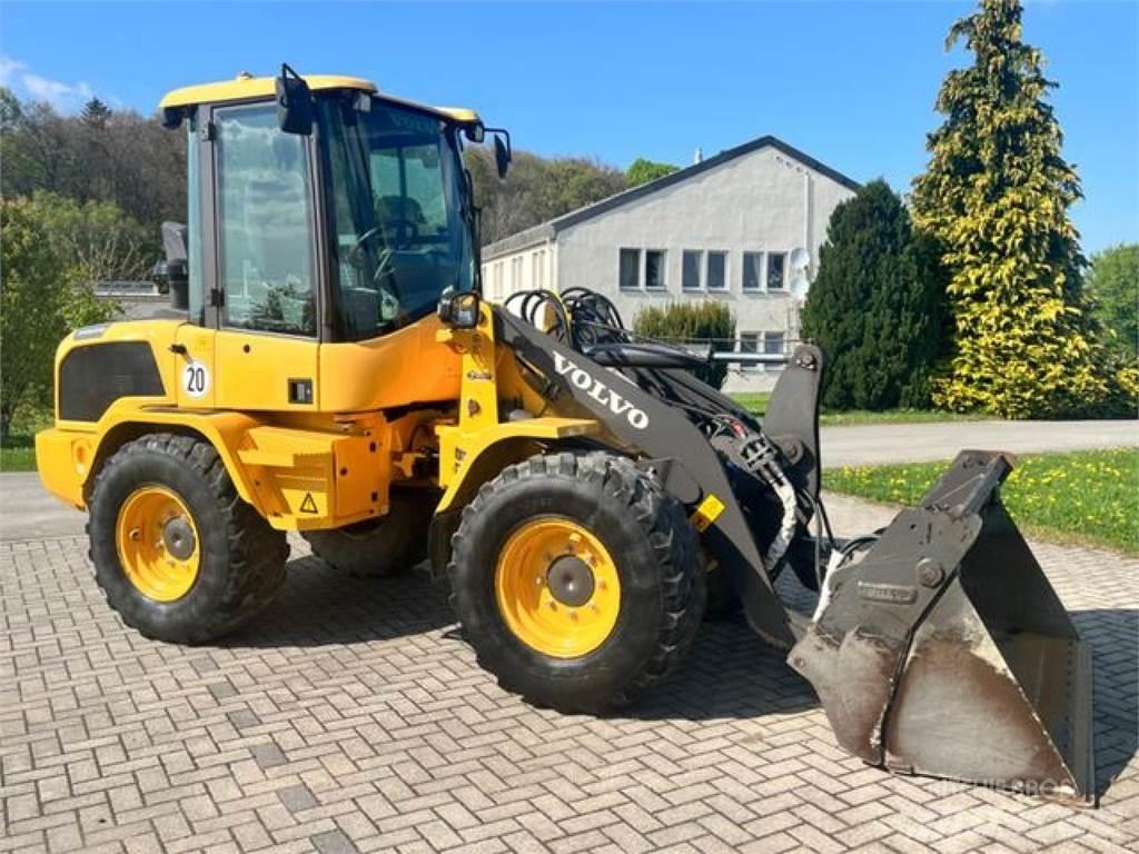 Volvo L30G Φορτωτές με λάστιχα (Τροχοφόροι)