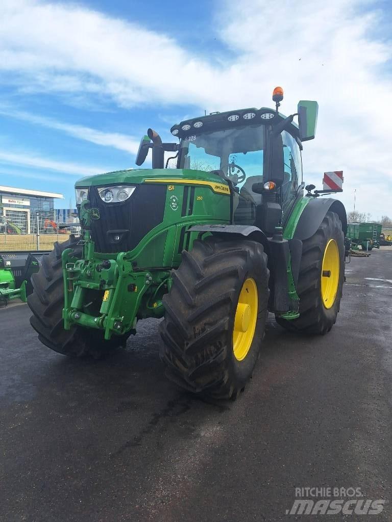 John Deere 6R250 Τρακτέρ