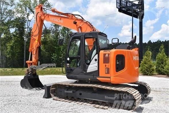 Hitachi ZX 135 Εκσκαφείς με ερπύστριες