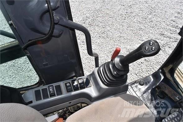 Hitachi ZX 135 Εκσκαφείς με ερπύστριες