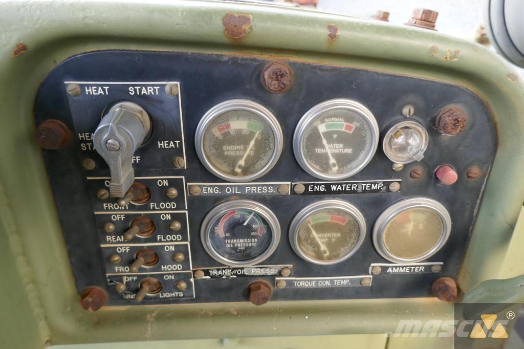 CAT D7F Ex-army Μπουλντόζες με ερπύστριες