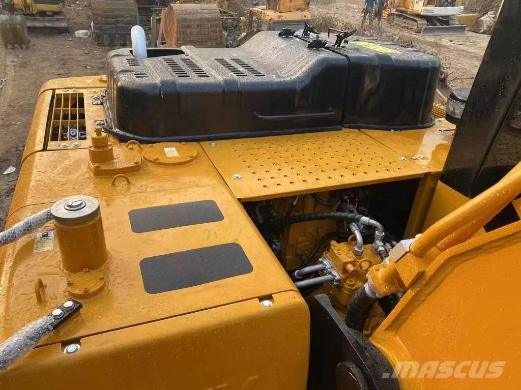Sany SY 215 C Εκσκαφείς με ερπύστριες