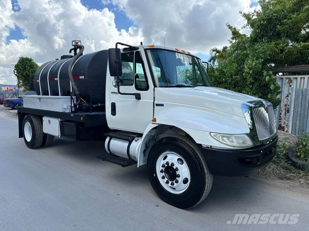 International 4300 Αποφρακτικά οχήματα