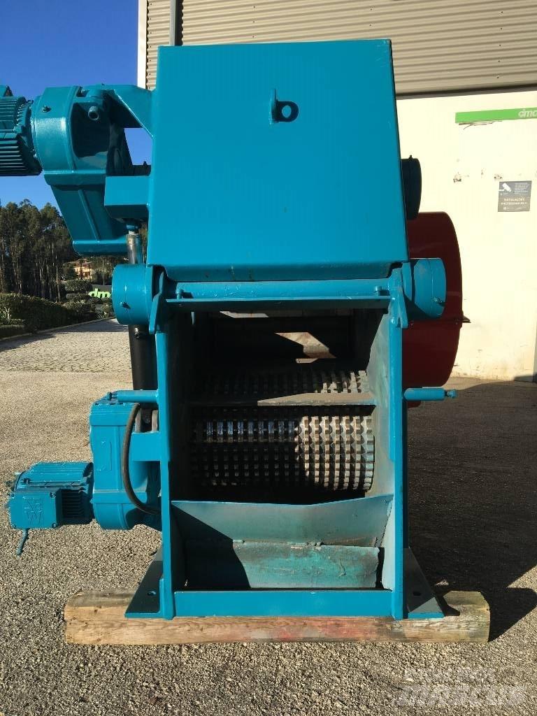 Haas HTH200X400(500) Καταστροφέας κλαδιών