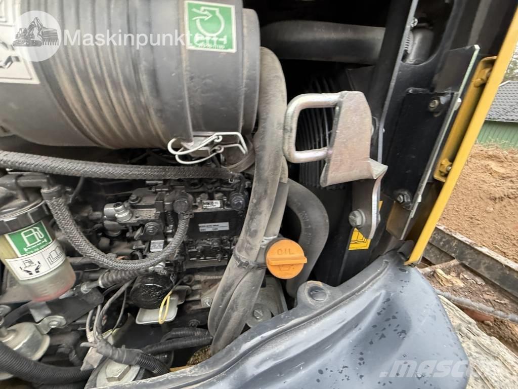 Komatsu PC 26 MR-3 Εκσκαφάκι (διαβολάκι) < 7t