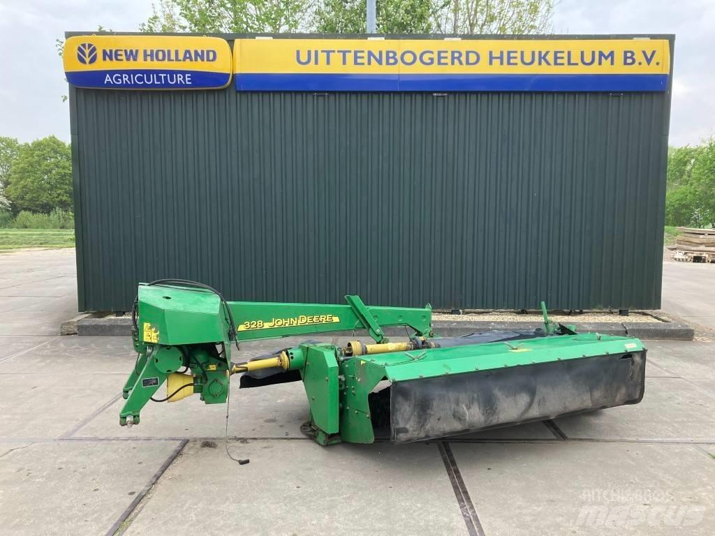 John Deere 328 Χορτοκοπτικά