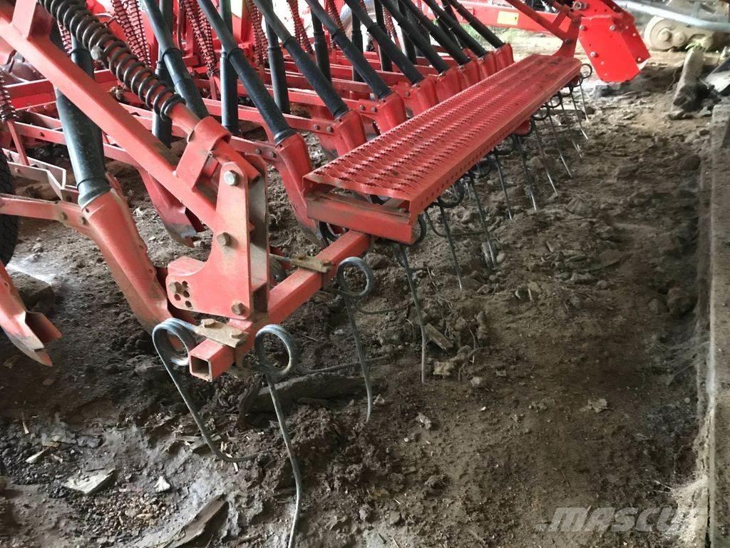 Kuhn BS 300 Σπορείς