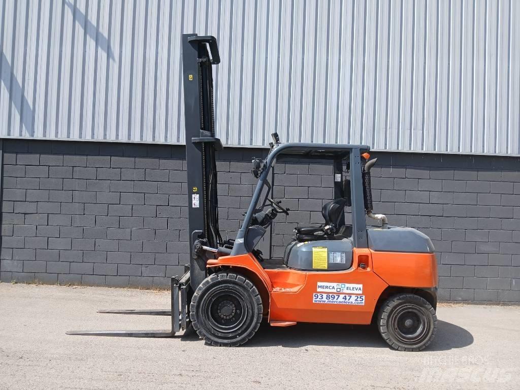 Toyota 42-7 FD 40 Πετρελαιοκίνητα Κλαρκ