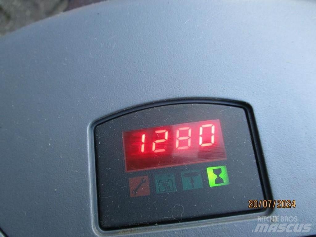 BT SWE 080L Παλετοφόρα πεζού χειριστή με ιστό