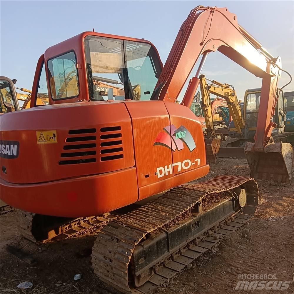 Doosan DH70 Εκσκαφείς με ερπύστριες