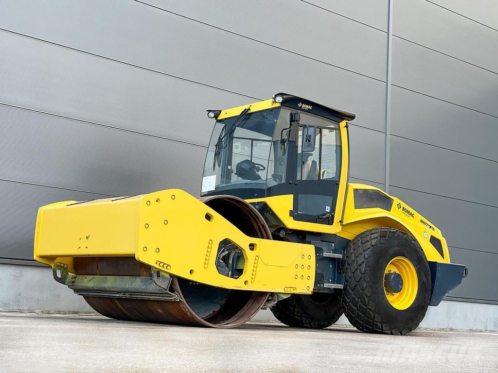 Bomag BW 216 D-5 Οδοστρωτήρες μονού κυλίνδρου