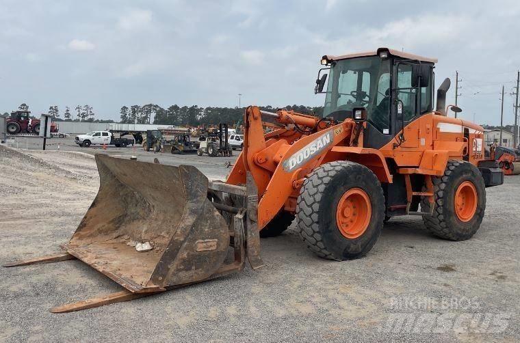Doosan DL220-3 Φορτωτές με λάστιχα (Τροχοφόροι)