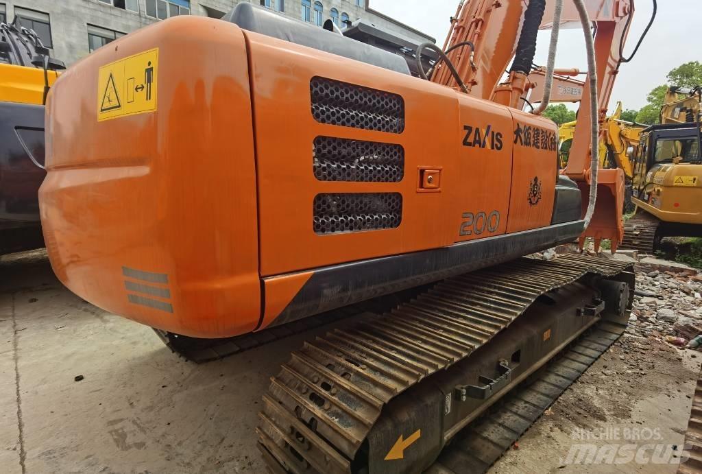 Hitachi ZX 200 Εκσκαφείς με ερπύστριες